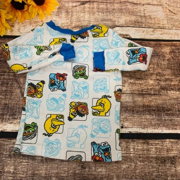Sesame Street pajamas by Sesame Street. Size 18 months - Picture 5 of 10